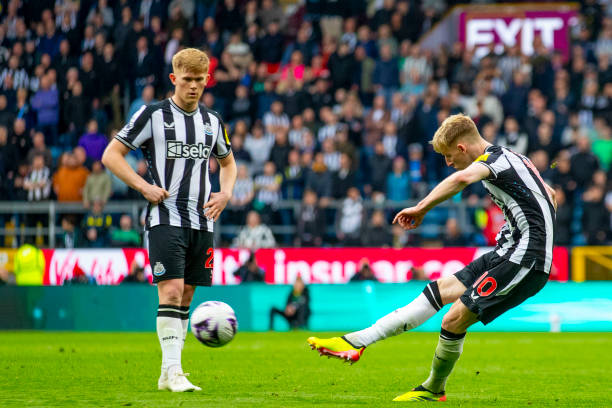 部赛事中发 部赛事中发