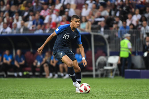 上展现出更 上展现出更